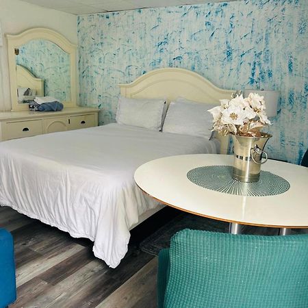Cozy Studio Only 10 Minutes By Car Of Siesta Key Sarasota Bagian luar foto